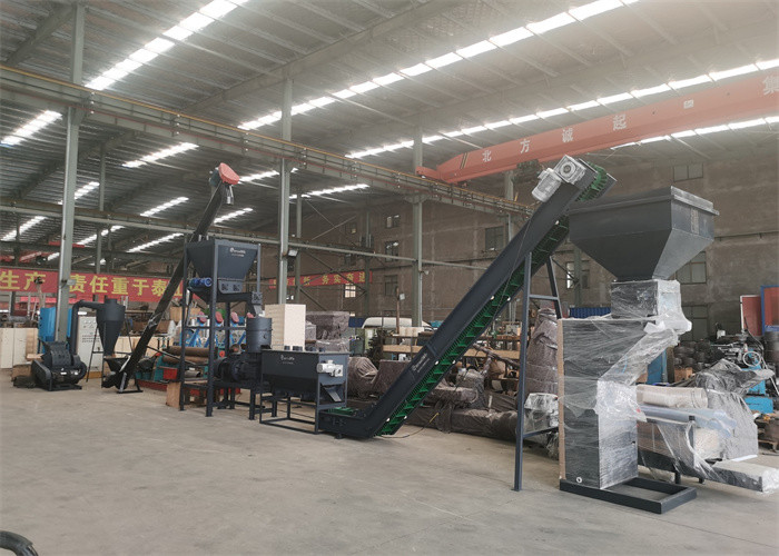 Biomass wood pellet mill for making wood log branch sawdust pelletizer wood pellet production line