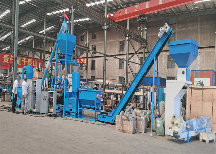 Biomass wood pellet mill for making wood log branch sawdust pelletizer wood pellet production line
