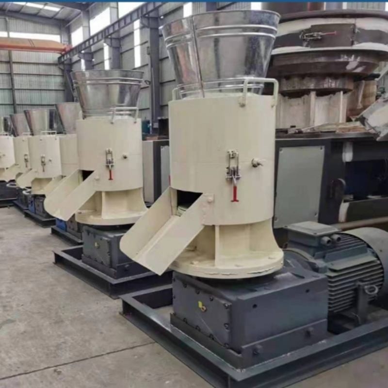 Capacity Pellet Maker 80-600kg/h Safe Carbon Steel Alloy 220V/380V 7.5-37KW
