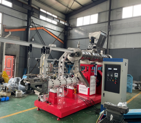 China Famous Pet Machinery Factory Animal Dog Bird Cattle feed Extruder Pellet Floating Fish Food Machine