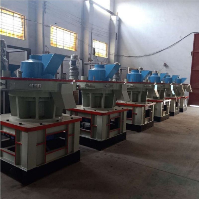Heating Value Biomass Pressing Machine Producing 4800Kcal/kg Hexagonal Briquettes At 500kg/h Capacity