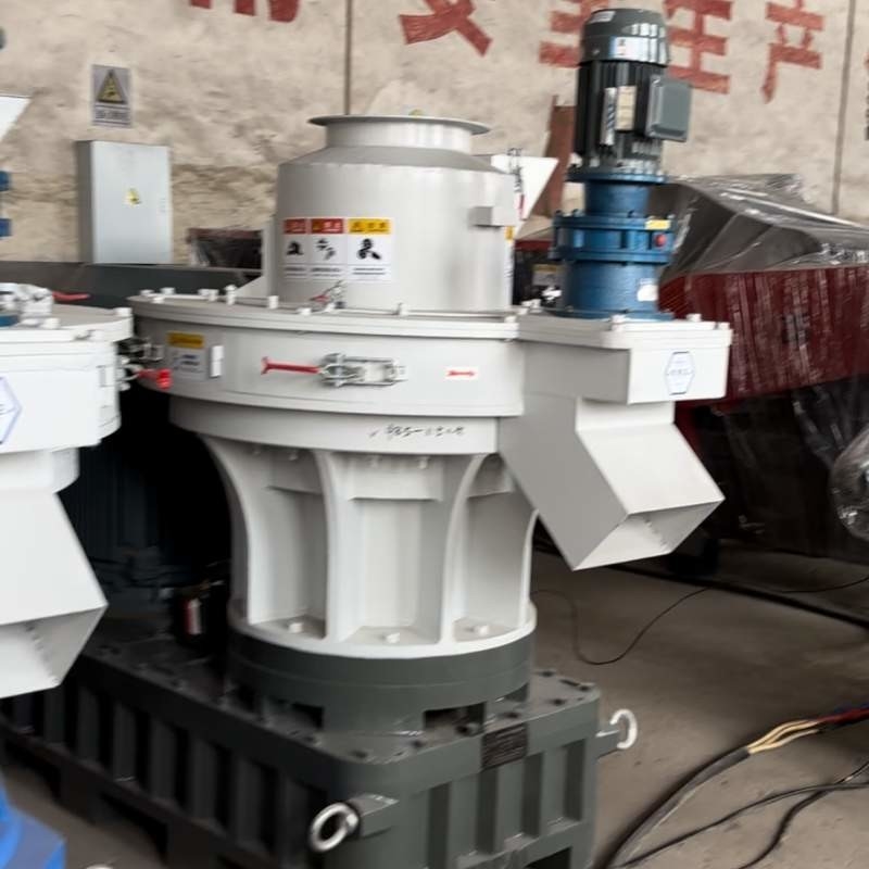 Wood Chip Biomass Briquetting Chaff Straw Biomass Fuel Production Equipment Biomass Briquetting Machine