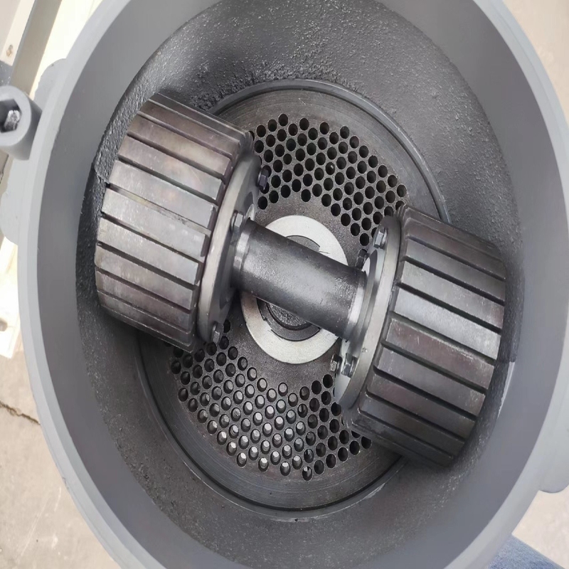 Easy Operation Feed Pellet Machine 800-1200kg/h Animal Feed Making Machine High Productivity Food Pellet Mill