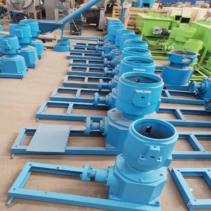 Small Scale Feed Pellet Making Machine 4KW Motor Electric Type Animal Feed Mill Machine